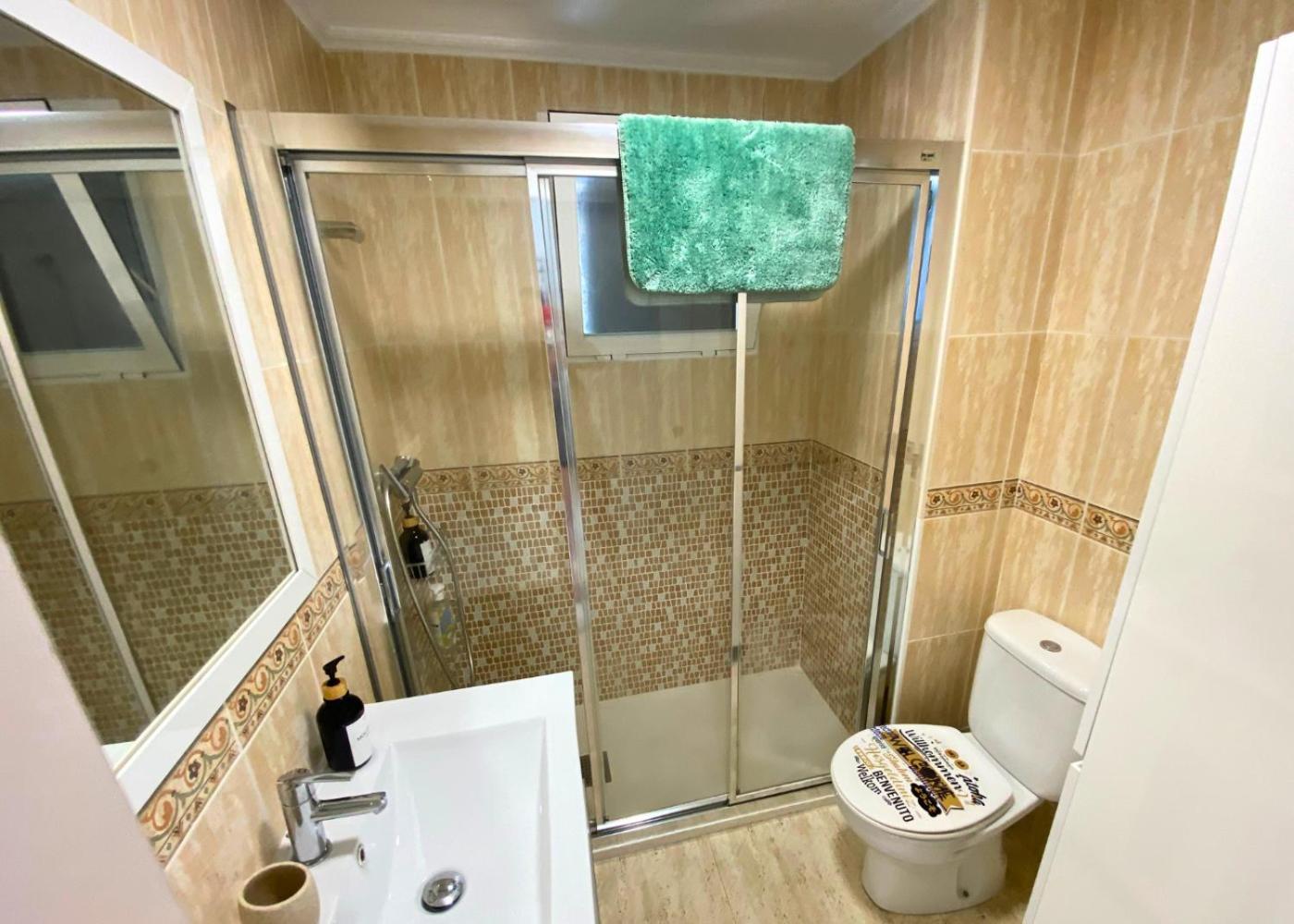 Cozy Apartment Benidorm Poniente 5 Min From The Beach Exteriör bild
